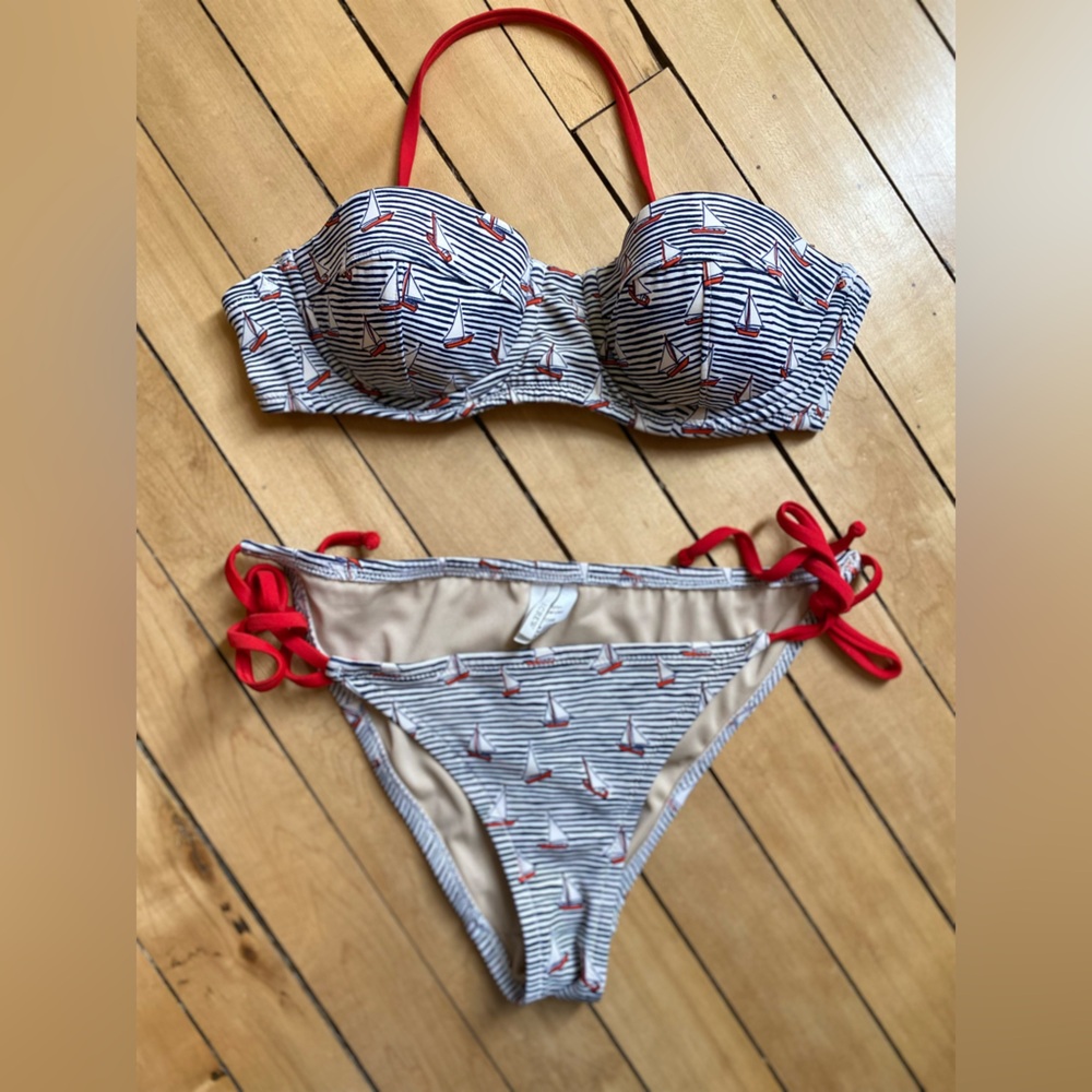 J Crew Bikini with molded cups xs, 32A